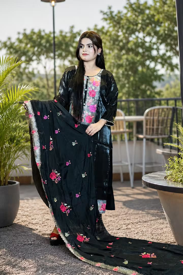 Black Floral Embroidered Kurta Pant & Dupatta Set